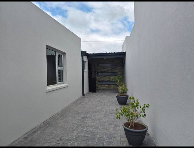 2 BEDROOM HOUSE FOR SALE IN CAMPHERS DRIFT